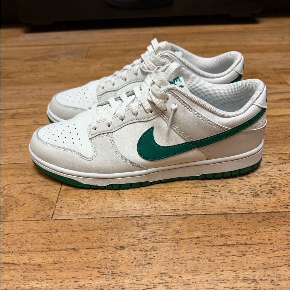 Nike Dunk Low Retro - Picture 5 of 10